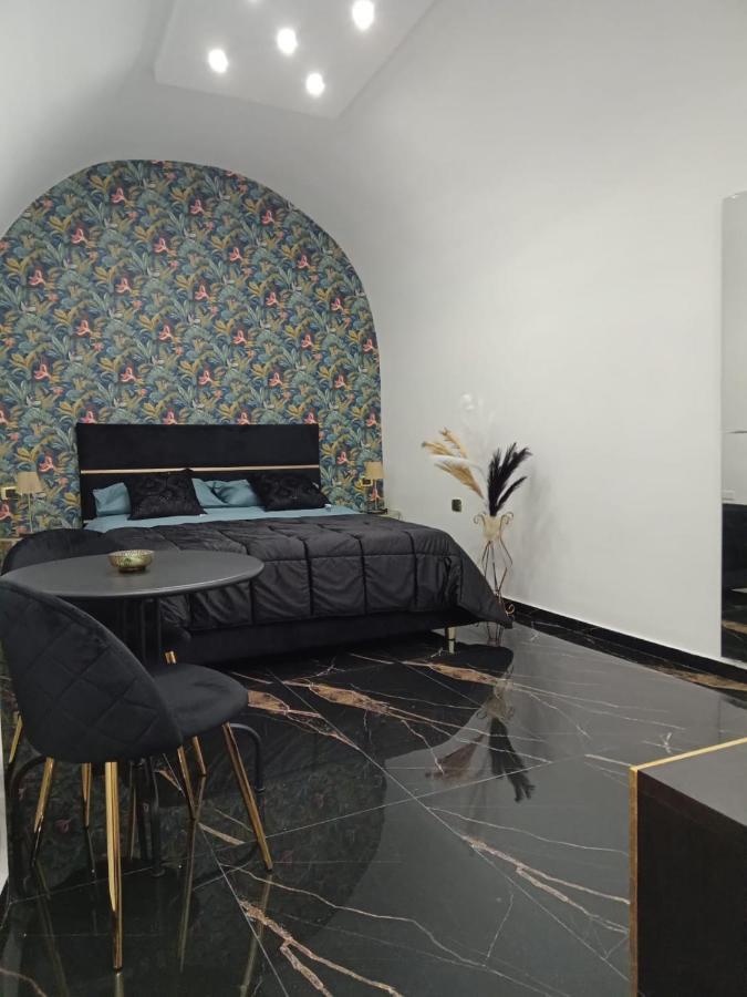 Casa Suite Del Cardinale Napels Buitenkant foto